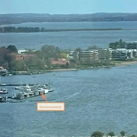Hausboot Gluecksmomente Mit Dachterrasse In Schleswig Am Ostseefjord Schlei Exterior photo