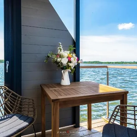 Hausboot Gluecksmomente Mit Dachterrasse In Schleswig Am Ostseefjord Schlei Exterior photo